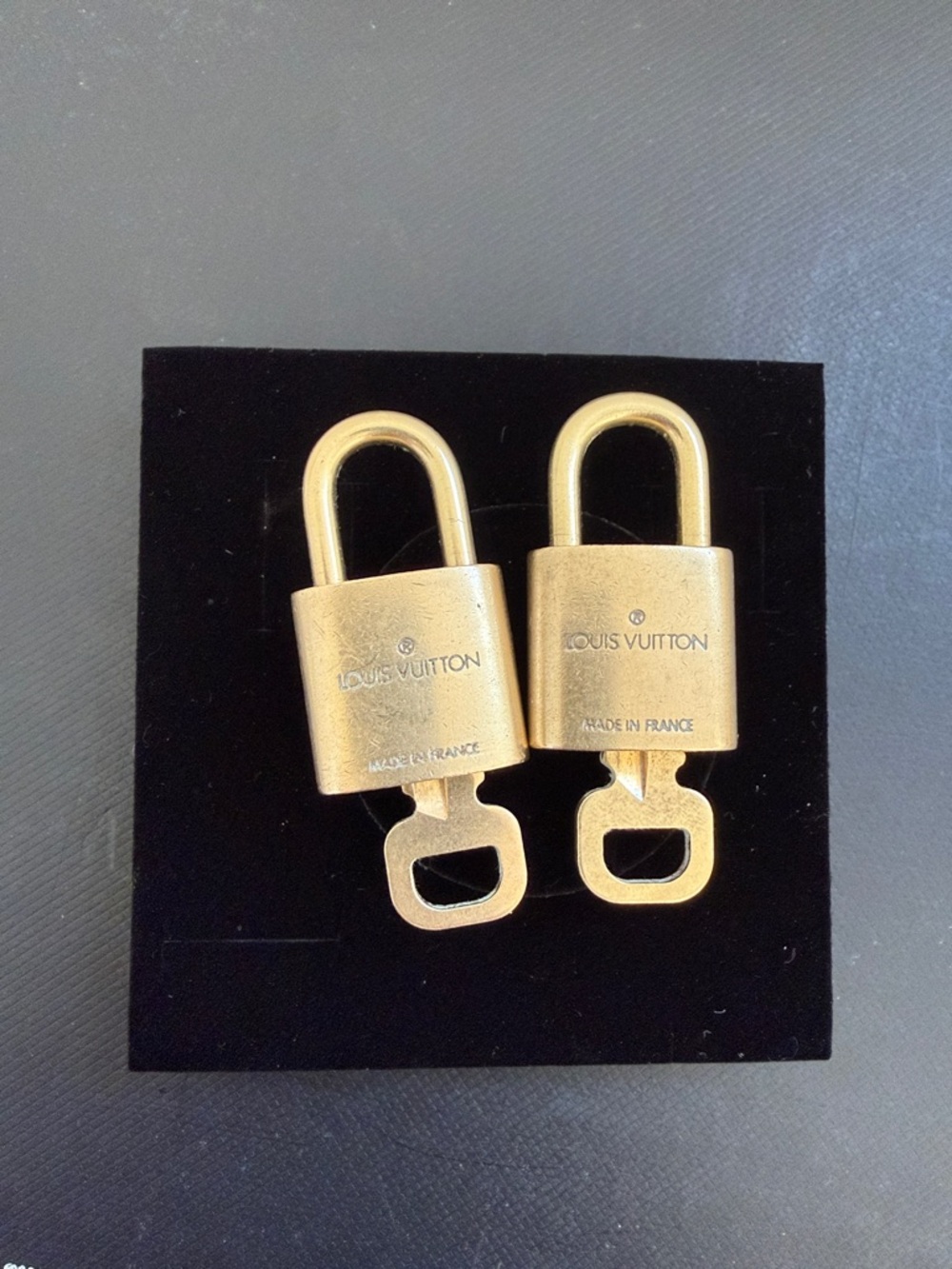 PICK ONE LOUIS  VUITTON LOCK and KEY - Picture 5 of 5